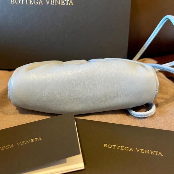 Bottega Veneta The Pouch 20 mini Coin Purse Blue - Picture 9 of 16